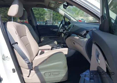 2019 Honda Pilot Touring из США, поврежденный, VIN 5FNYF5H90KB005916